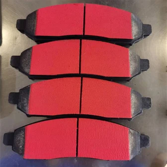 Pastilhas de freio pintadas em vermelho SLURRY